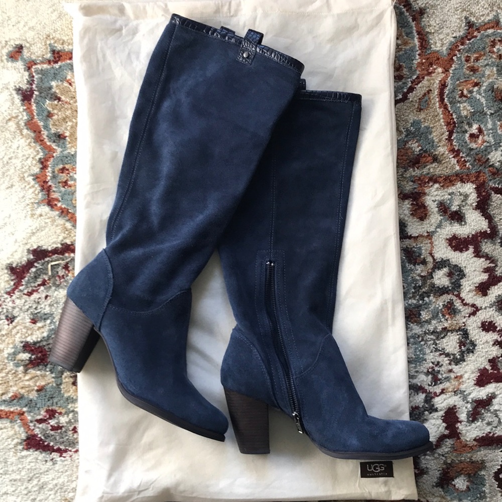 Ugg blue suede boots
